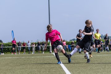Bild 129 - B-Juniorinnen Pokalfinale SV Henstedt Ulzburg - SG Holstein Sued : 2:0